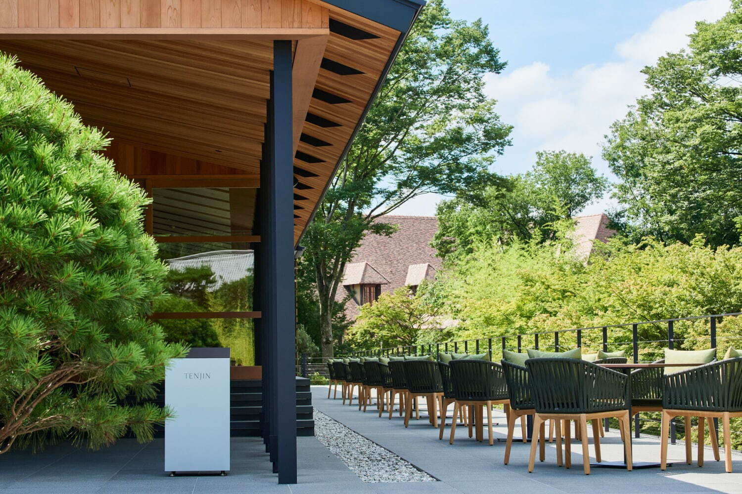 日本初ヒルトン・最高級ランクのホテル「ロク キョウト」京都に、自然美溢れる客室＆高級フレンチ｜写真12