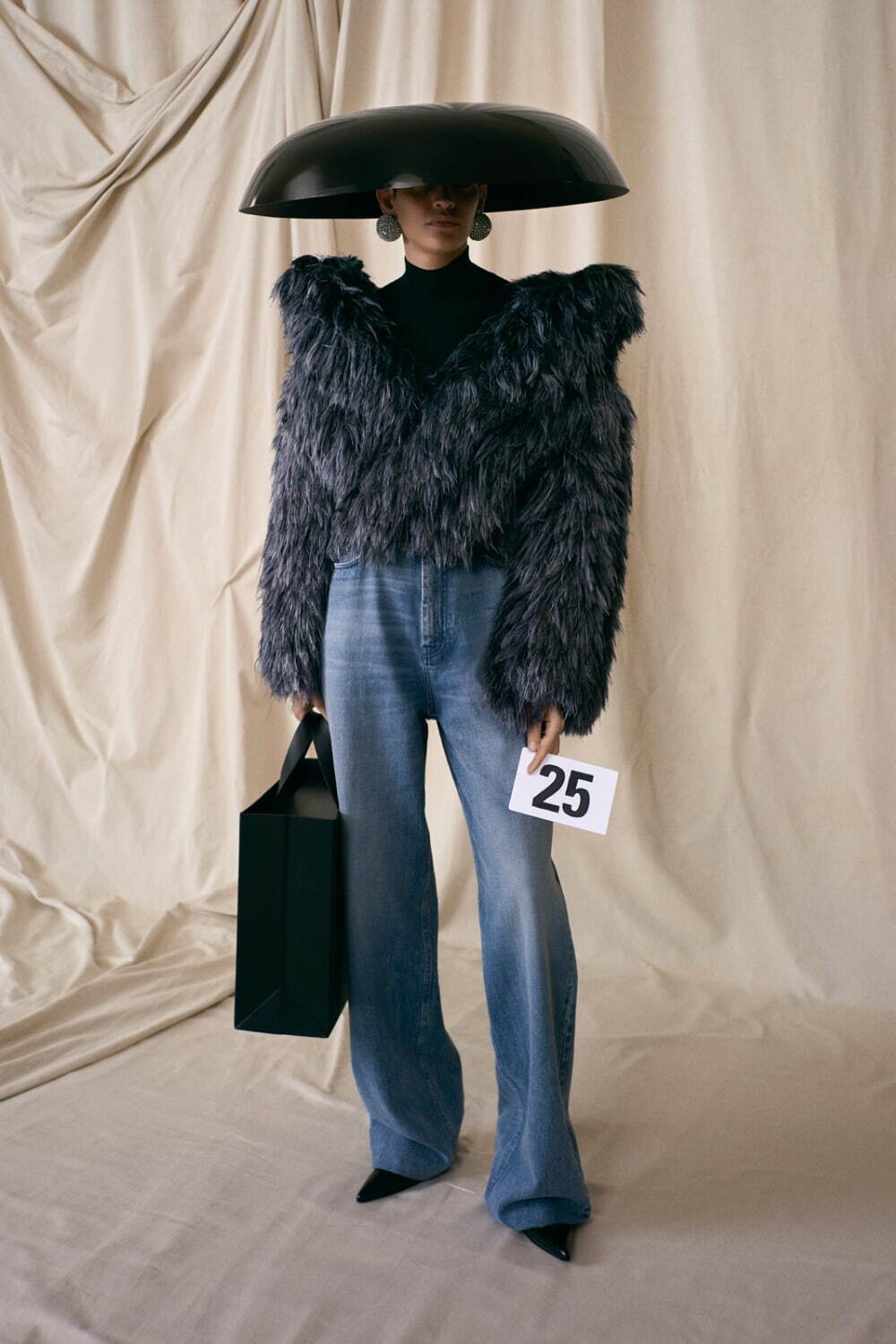 バレンシアガ クチュール(BALENCIAGA Couture ) 2021年冬ウィメンズ&メンズコレクション  - 写真25