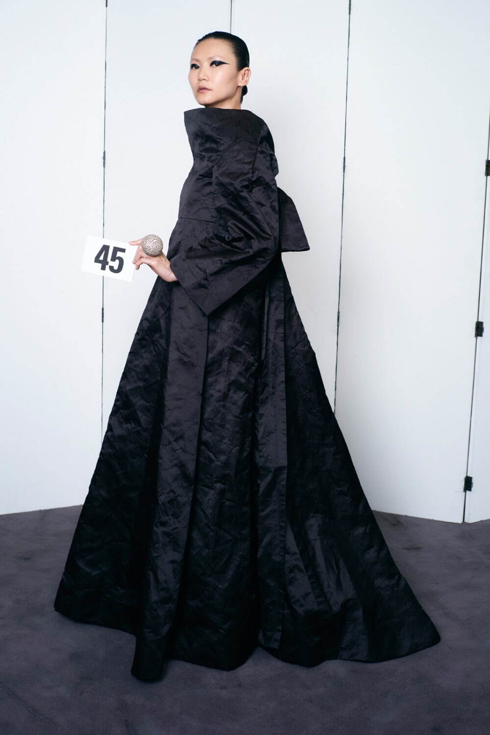 バレンシアガ クチュール(BALENCIAGA Couture ) 2021年冬ウィメンズ&メンズコレクション  - 写真45