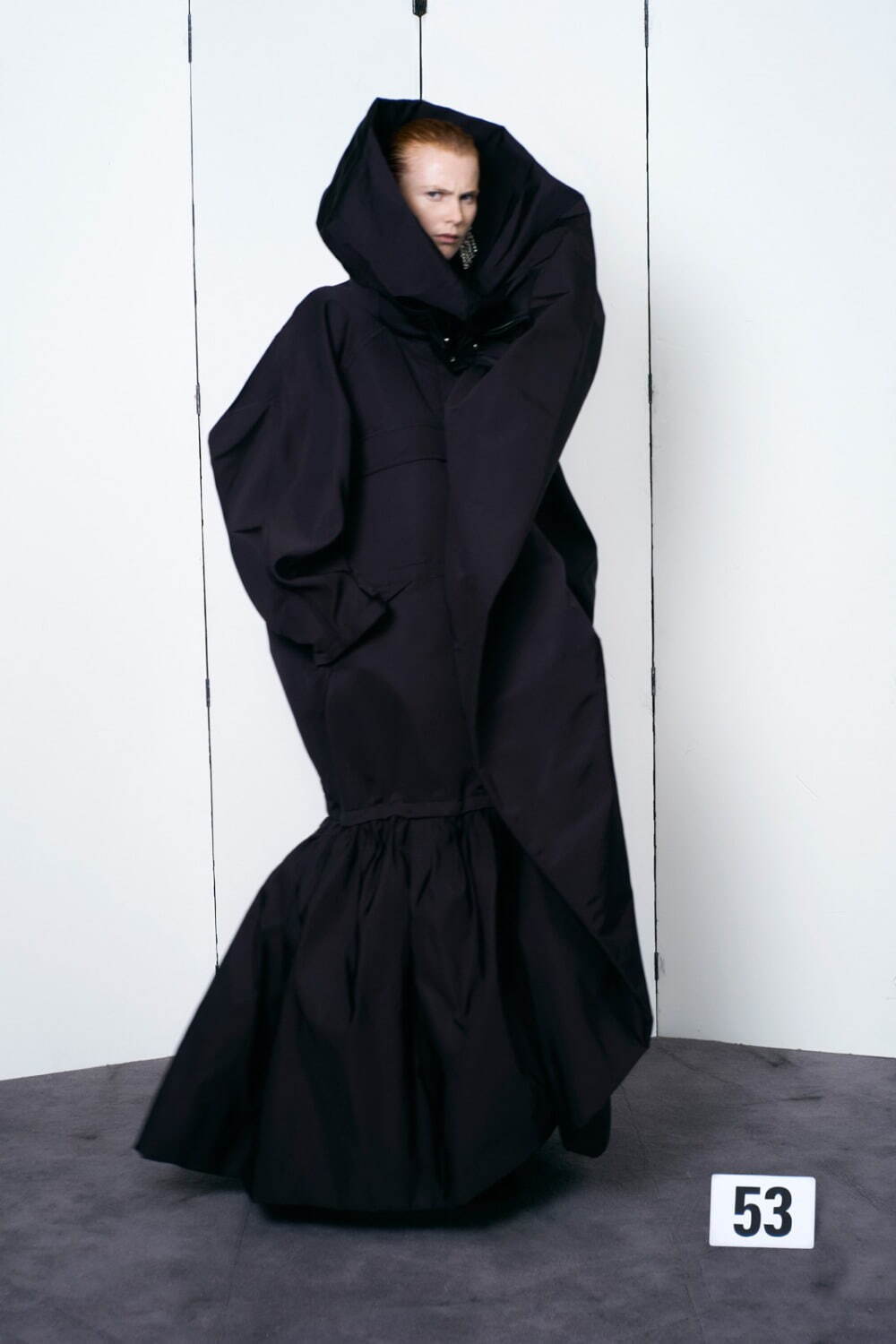 バレンシアガ クチュール(BALENCIAGA Couture ) 2021年冬ウィメンズ&メンズコレクション  - 写真53