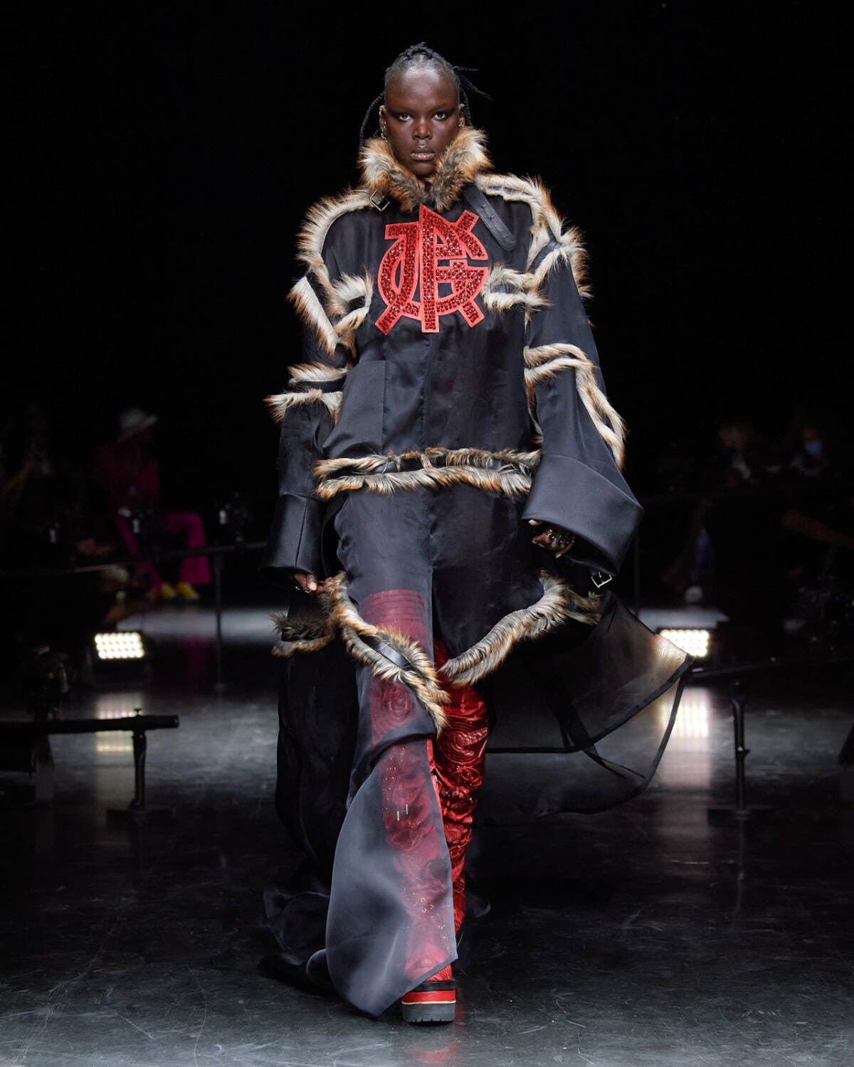 ジャンポール・ゴルチエ バイ サカイ オートクチュール(JEAN PAUL GAULTIER by sacai Haute Couture ) 2021-22年秋冬ウィメンズコレクション  - 写真23