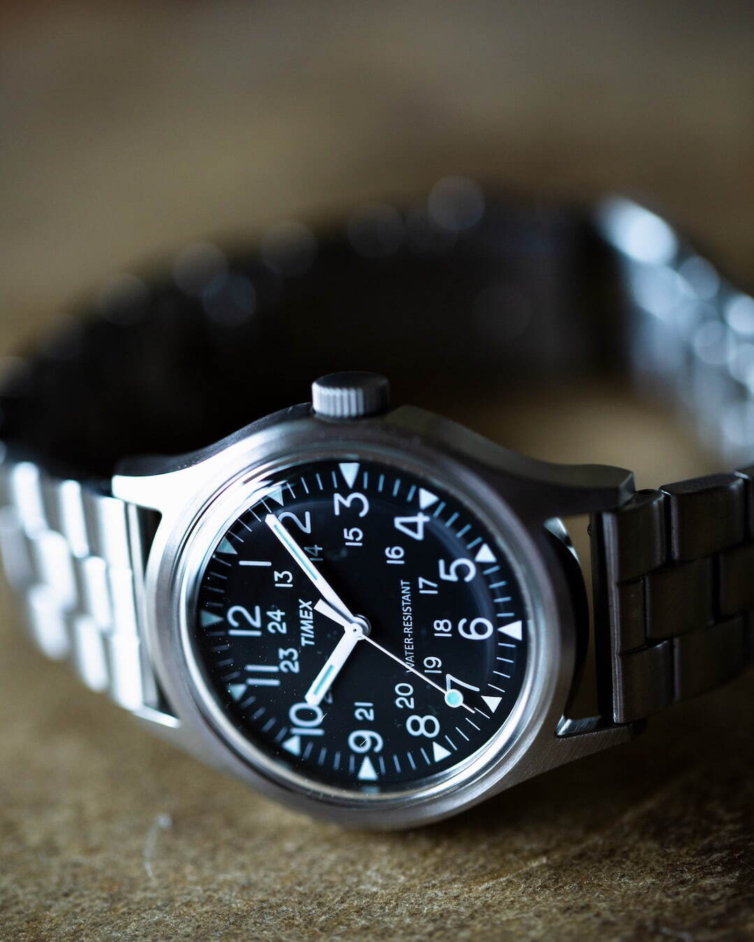 ビームス×タイメックスのコラボ腕時計、特注ステンレスバンド採用のミリタリーウォッチ｜写真9