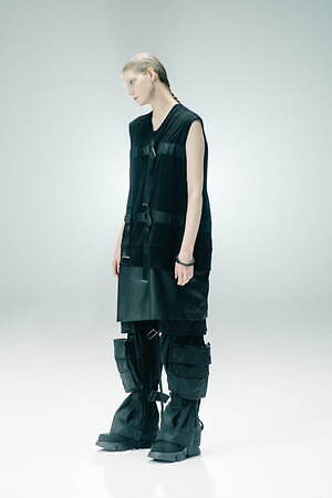 ユリウス(JULIUS) 2022年春夏ウィメンズ&メンズコレクション  - 写真17