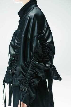 ユリウス(JULIUS) 2022年春夏ウィメンズ&メンズコレクション  - 写真40