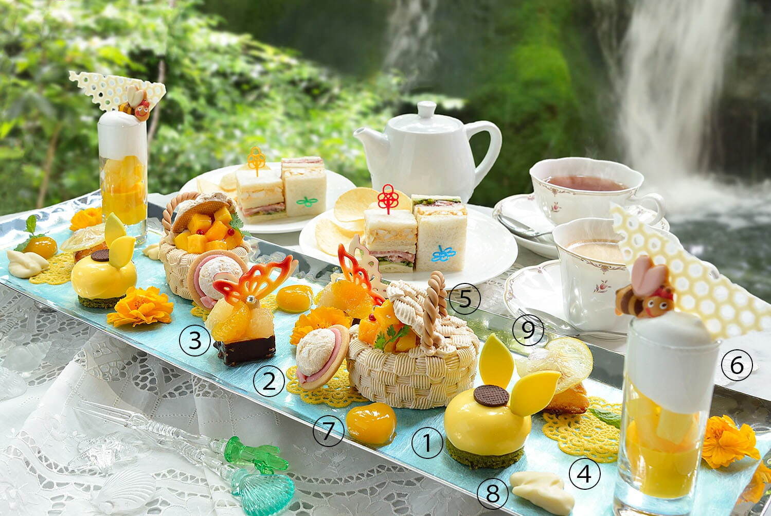 夏限定ティーセットがリーガロイヤルホテル(大阪)で、“ひまわり型”レモンムースやマンゴーケーキ｜写真1