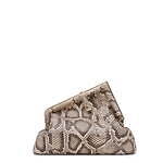 フェンディ、キム・ジョーンズ手掛ける秋冬シーズンの新作バッグ＆シューズ“F”ロゴを大胆に配して｜写真9