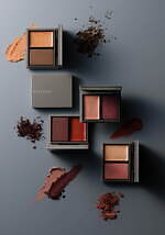 ダズショップ21年秋コスメ「デュオアイシャドウ」クリーム＆パウダー2質感が生む立体ニュアンスアイ｜写真2