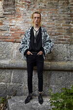 サンローラン 2022年春夏メンズコレクション  - 未来を見据える自然調和｜写真13