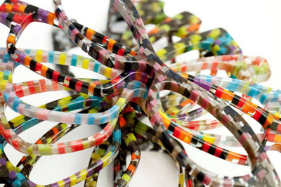 アラン ミクリ、人気モデルAL0542とAL0561がカラフルなダミエ柄のシャマレルで復刻