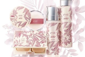 エスト×ナージー、エスト人気の濃密“炭酸泡”美容液やローションが「ボタニカル」デザインに