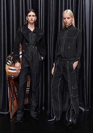 バーバリー(BURBERRY) 2022年リゾートウィメンズ&メンズコレクション シルエット - 写真12