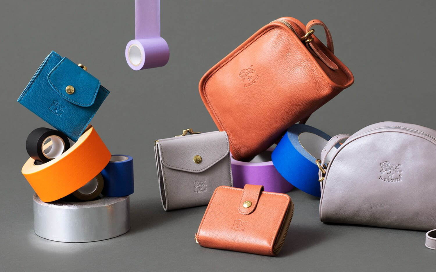 イル ビゾンテの新作コレクション「カラー レザー」フィレンツェの街並みを表現したくすみカラーに染めて