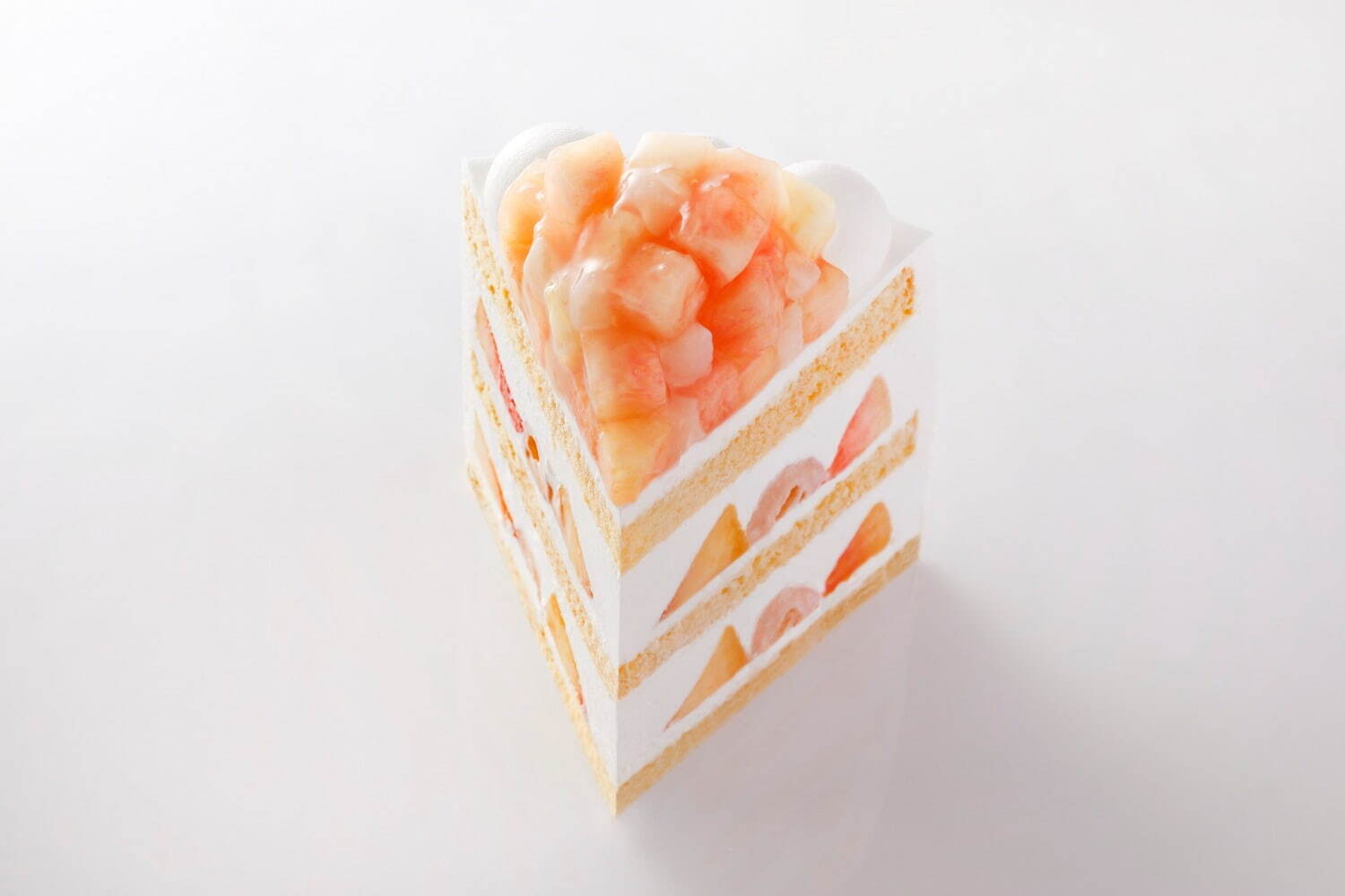 「新エクストラスーパーピーチショートケーキ」1ピース 3,780円 ※1日限定20個。