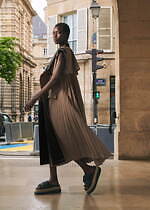 写真8/35｜サカイ(sacai) 2022年リゾートウィメンズコレクション