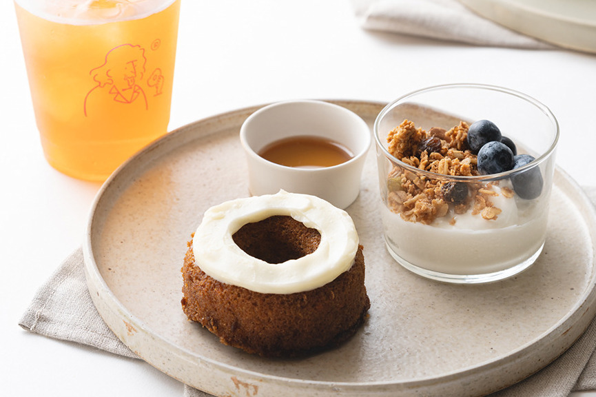 朝食(朝ごはん)｜コエ ドーナツ京都のモーニングメニュー、新感覚のキャロットケーキドーナツやシナモンロール