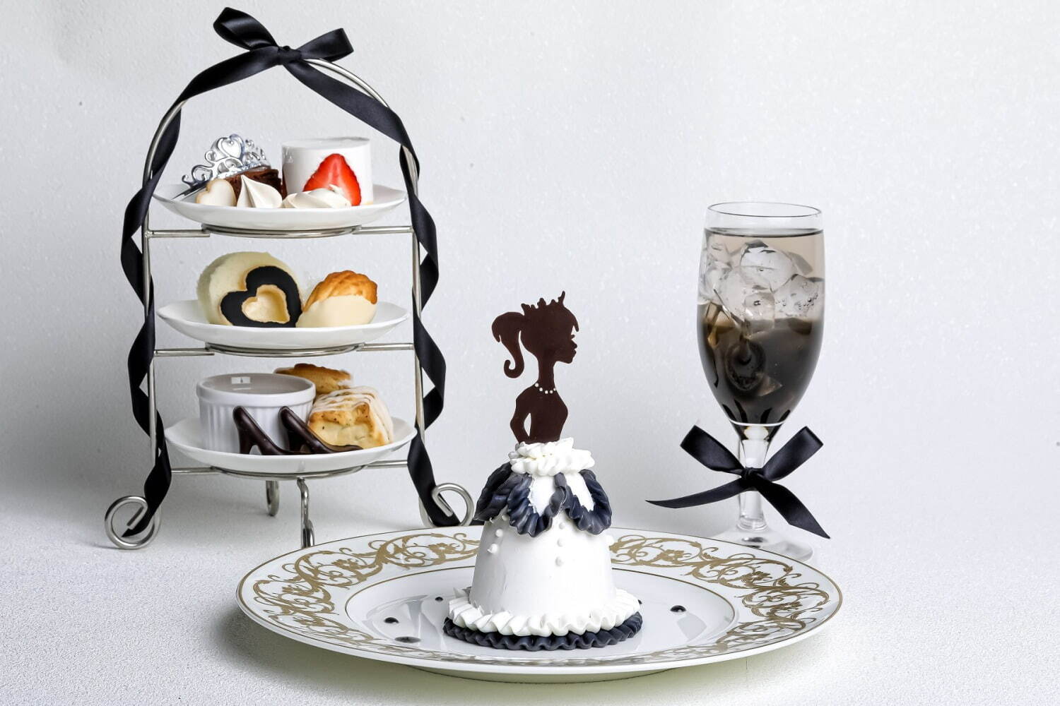 大阪「プリンセスアフタヌーンティー」プリンセスケーキやハイヒールチョコを好きな色で“カラーコーデ”｜写真13
