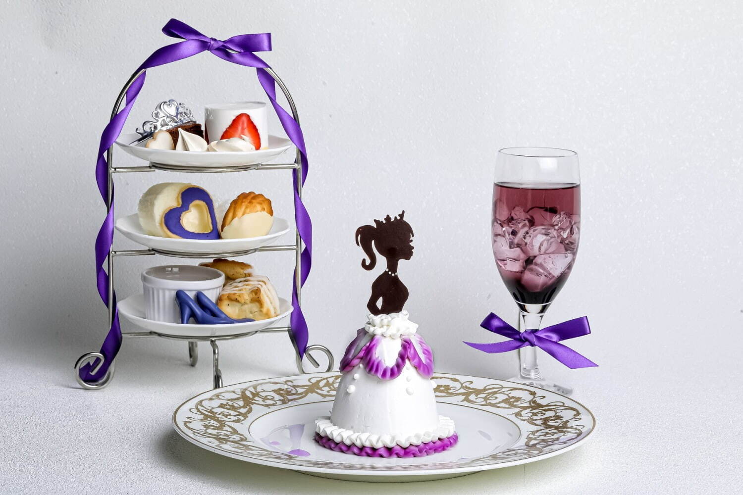 大阪「プリンセスアフタヌーンティー」プリンセスケーキやハイヒールチョコを好きな色で“カラーコーデ”｜写真12