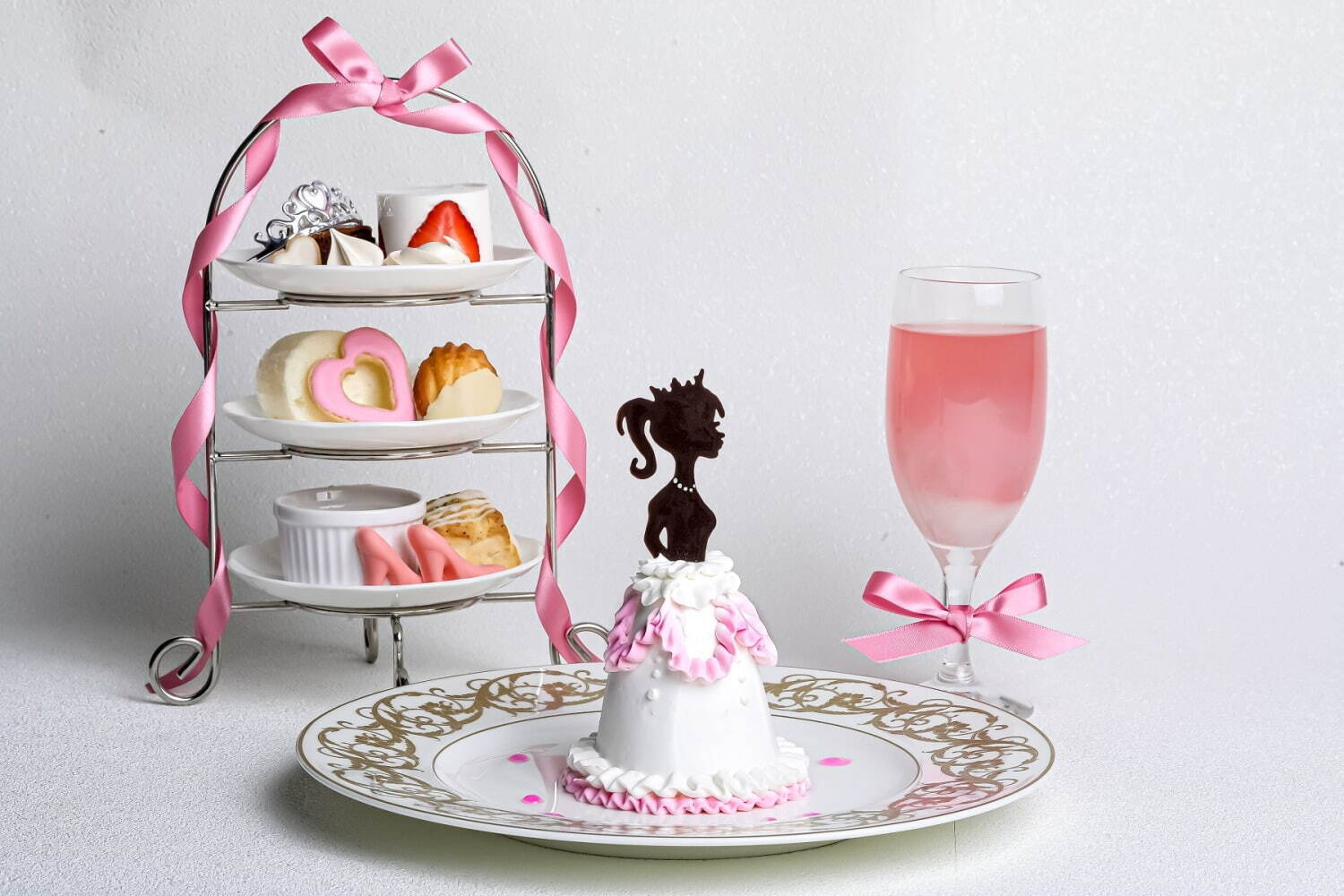 大阪「プリンセスアフタヌーンティー」プリンセスケーキやハイヒールチョコを好きな色で“カラーコーデ”｜写真6