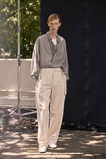 08サーカス 2022年春夏コレクション - ニュートラルな空気をまとう、凛とした佇まい｜写真5