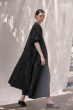 08サーカス 2022年春夏コレクション - ニュートラルな空気をまとう、凛とした佇まい｜写真16