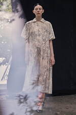 08サーカス 2022年春夏コレクション - ニュートラルな空気をまとう、凛とした佇まい｜写真19