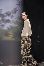 08サーカス 2022年春夏コレクション - ニュートラルな空気をまとう、凛とした佇まい｜写真21