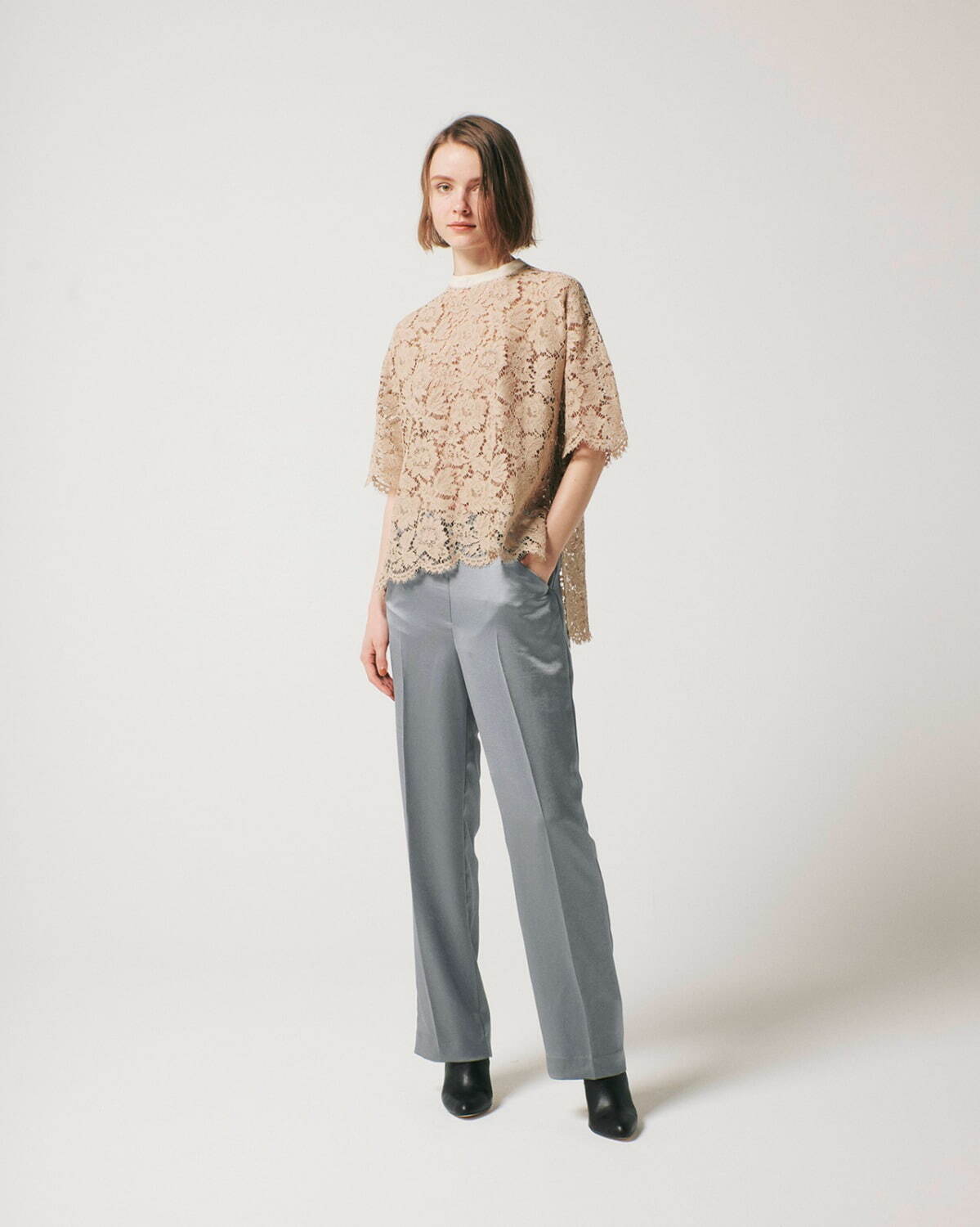 ルームエイト ブラック(Room no.8 / BLACK) 2021-22年秋冬ウィメンズコレクション  - 写真9