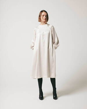 ルームエイト ブラック(Room no.8 / BLACK) 2021-22年秋冬ウィメンズコレクション  - 写真11