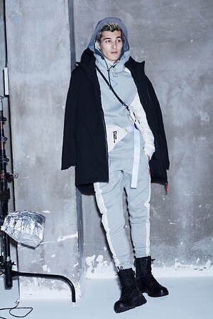 プラスフェニックス(＋phenix) 2021-22年秋冬ウィメンズ&メンズコレクション  - 写真3