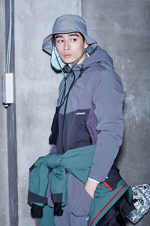 プラスフェニックス(＋phenix) 2021-22年秋冬ウィメンズ&メンズコレクション  - 写真11