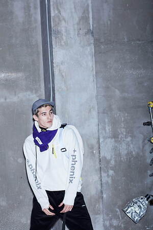 プラスフェニックス(＋phenix) 2021-22年秋冬ウィメンズ&メンズコレクション  - 写真17