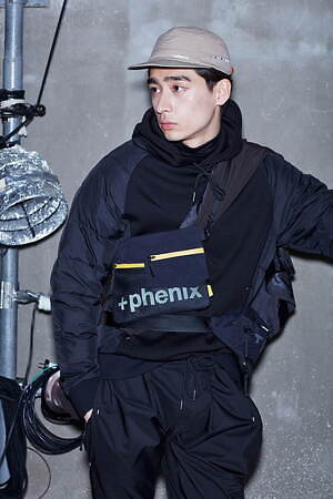 プラスフェニックス(＋phenix) 2021-22年秋冬ウィメンズ&メンズコレクション  - 写真19