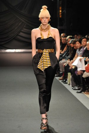 ドレスキャンプ(DRESSCAMP)、2010年春夏コレクション｜写真1