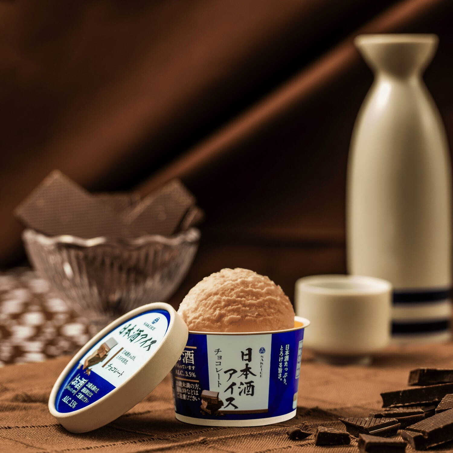 日本酒アイスクリーム専門店「サケアイス」が新宿に、“高アルコール度数”大人のアイスに和フレーバーも｜写真6