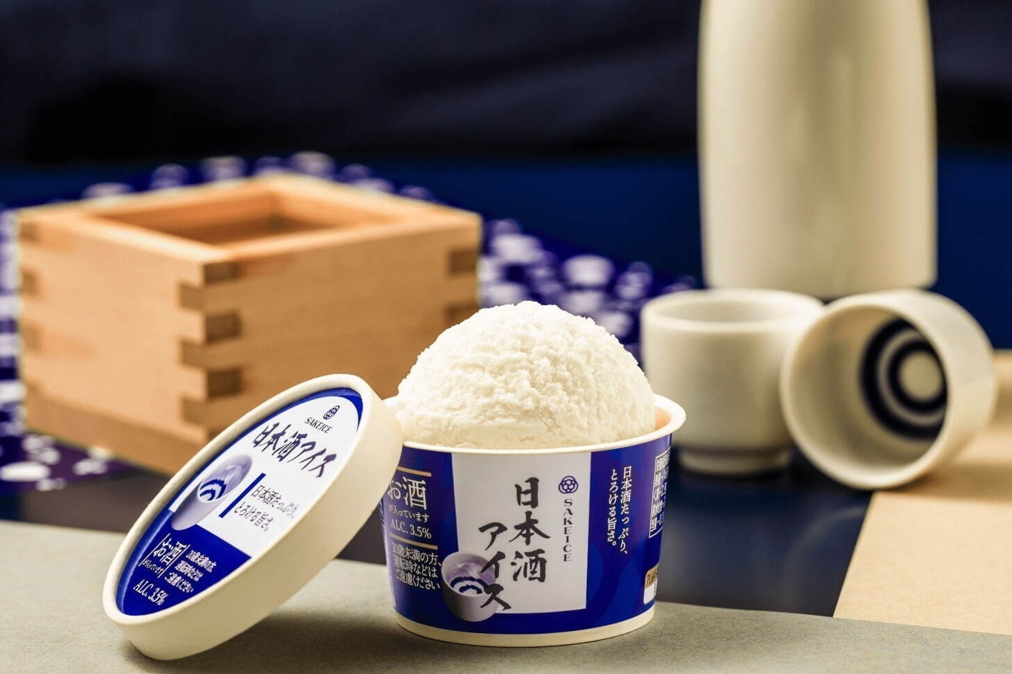 新宿ルミネ1「サケアイス」