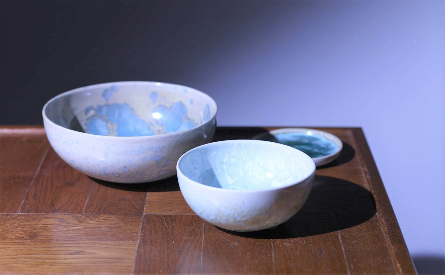 “まるで宝石”ジャン・ピエール・コヒュートの陶器が横浜高島屋に、結晶化が生む“1点もの”のプレート｜写真4