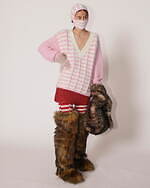 ミュウミュウ“雪山”舞台の21年秋冬ダウン＆ニットウェア、東京・大阪・札幌の限定ストアで｜写真1