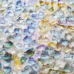 “食べられる宝石”琥珀糖専門店「魔法の琥珀糖」“魔法の小びん”に入った煌めく琥珀糖、新宿マルイで｜写真3