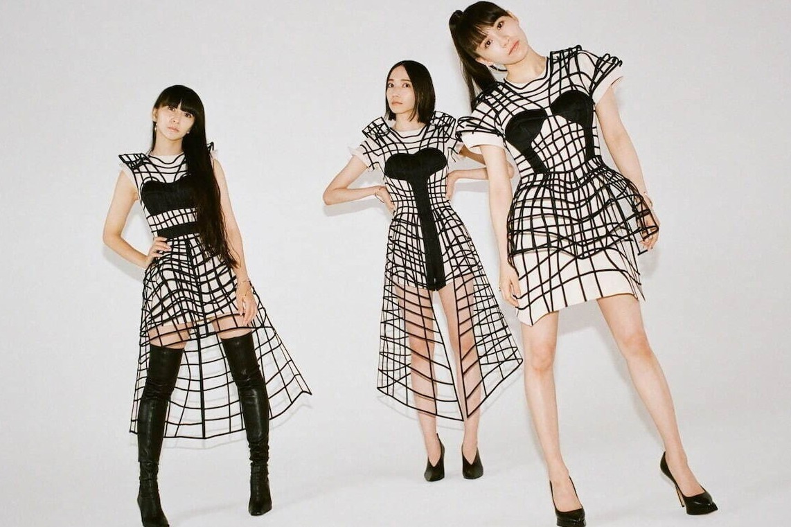 perfume ライブツアー　写真集&パンフレット 15冊セット m77605346833_1.jpg?1722902270