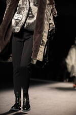 ビューティフルピープル×トリッカーズのサイドゴアブーツ - ヴィブラムソール採用、ホワイトなど3色で｜写真15