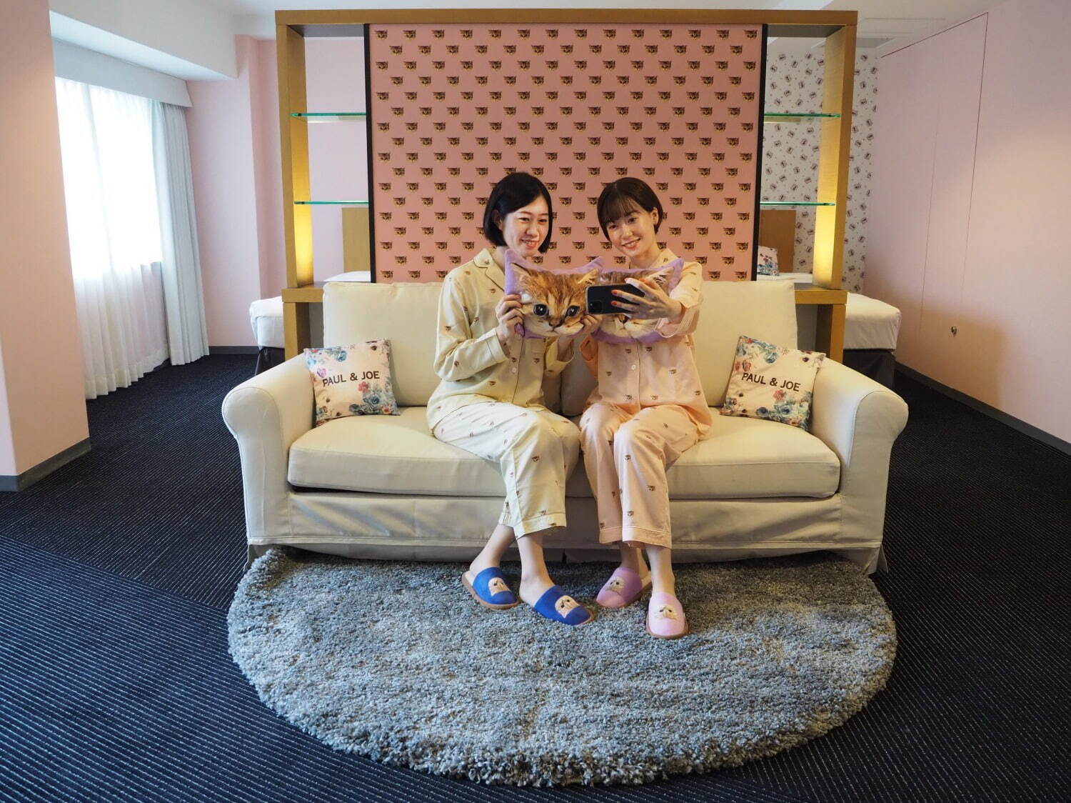 ポール & ジョーの宿泊プランがホテルニューオータニ(東京)に、新作コスメ付き＆ねこ柄パジャマも｜写真11