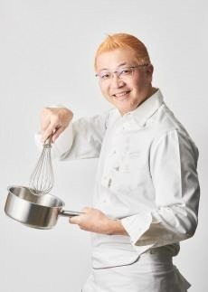 辻口博啓の「自由が丘ロール屋」限定ロールケーキ、栗と和梨“小さなサイズ”のモンブランロール｜写真4