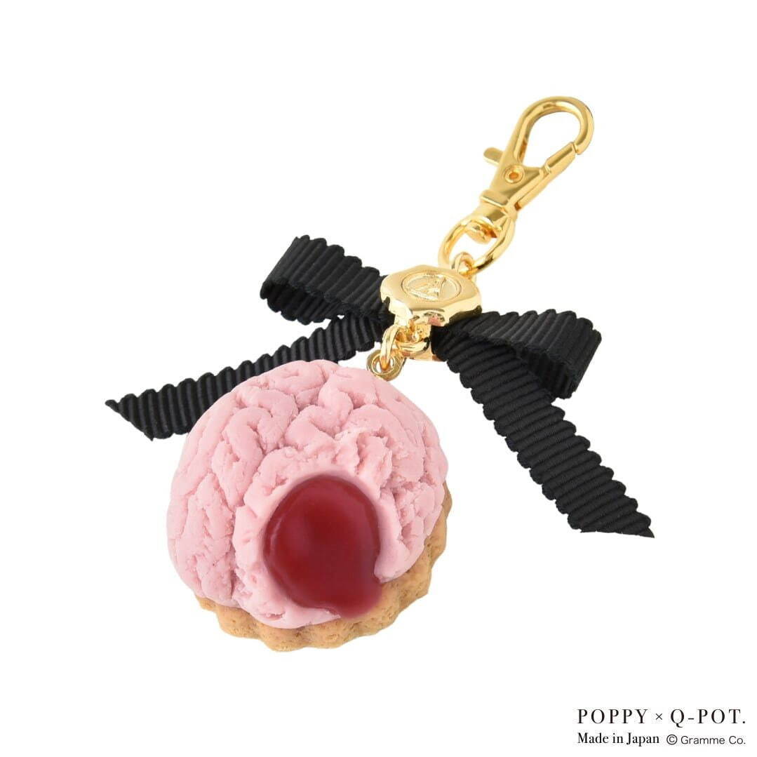 Q-pot.×Poppy“脳みそ”で表現したケーキのアクセサリーや“眼球”ネックレスなど｜写真14