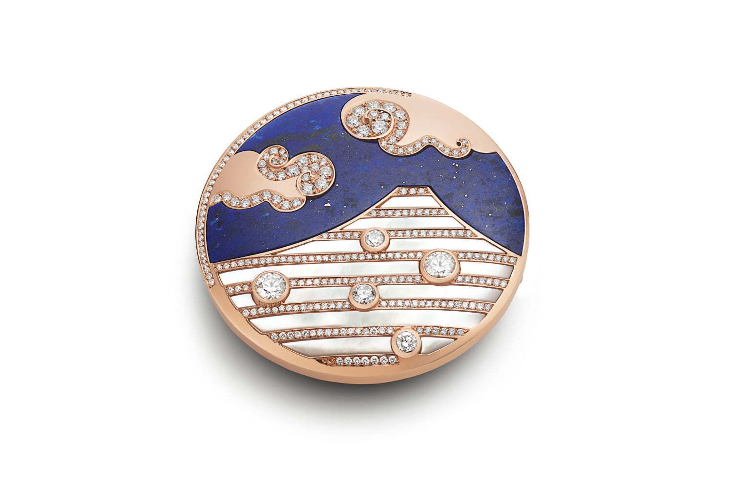 ブルガリ“富士山が煌めく”限定ブローチ、ラピスラズリが描く夜空に壮麗な姿を