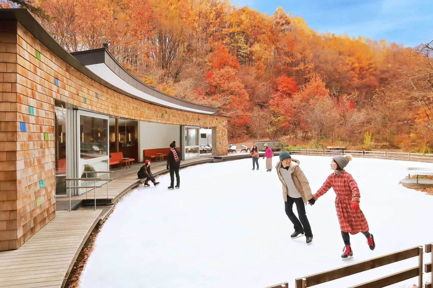 軽井沢星野エリア「ケラ池スケートリンク」