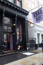 アナ・スイにインタビュー、“全ての物事に意味がある” - 夢を生きるファッションデザイナーの軌跡｜写真16