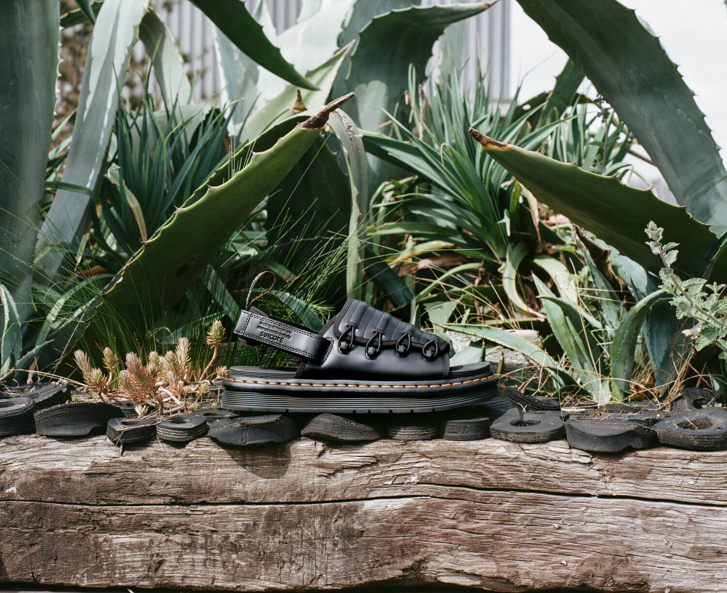 完売【未使用】SUICOKE x Dr.Martens 22cm！