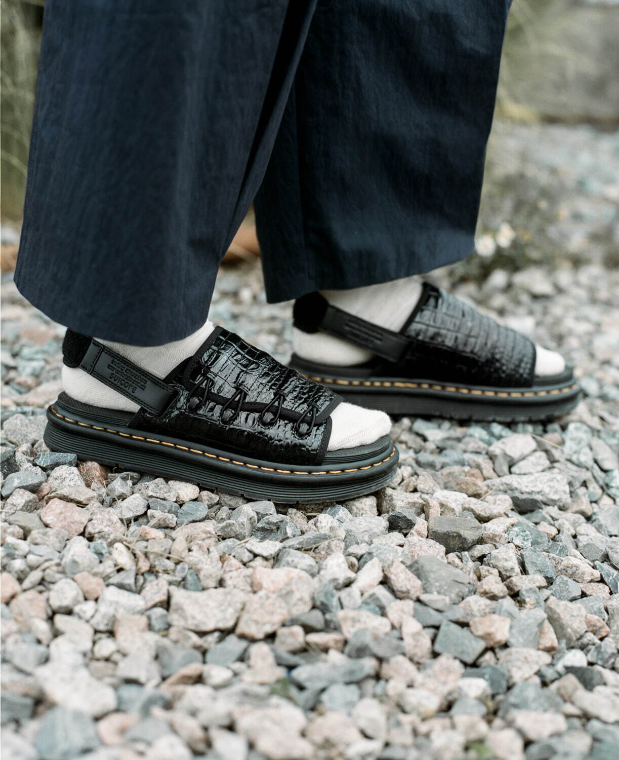 美品】Dr.Martens × SUICOKE サンダル DM DEPA 24 | hartwellspremium.com