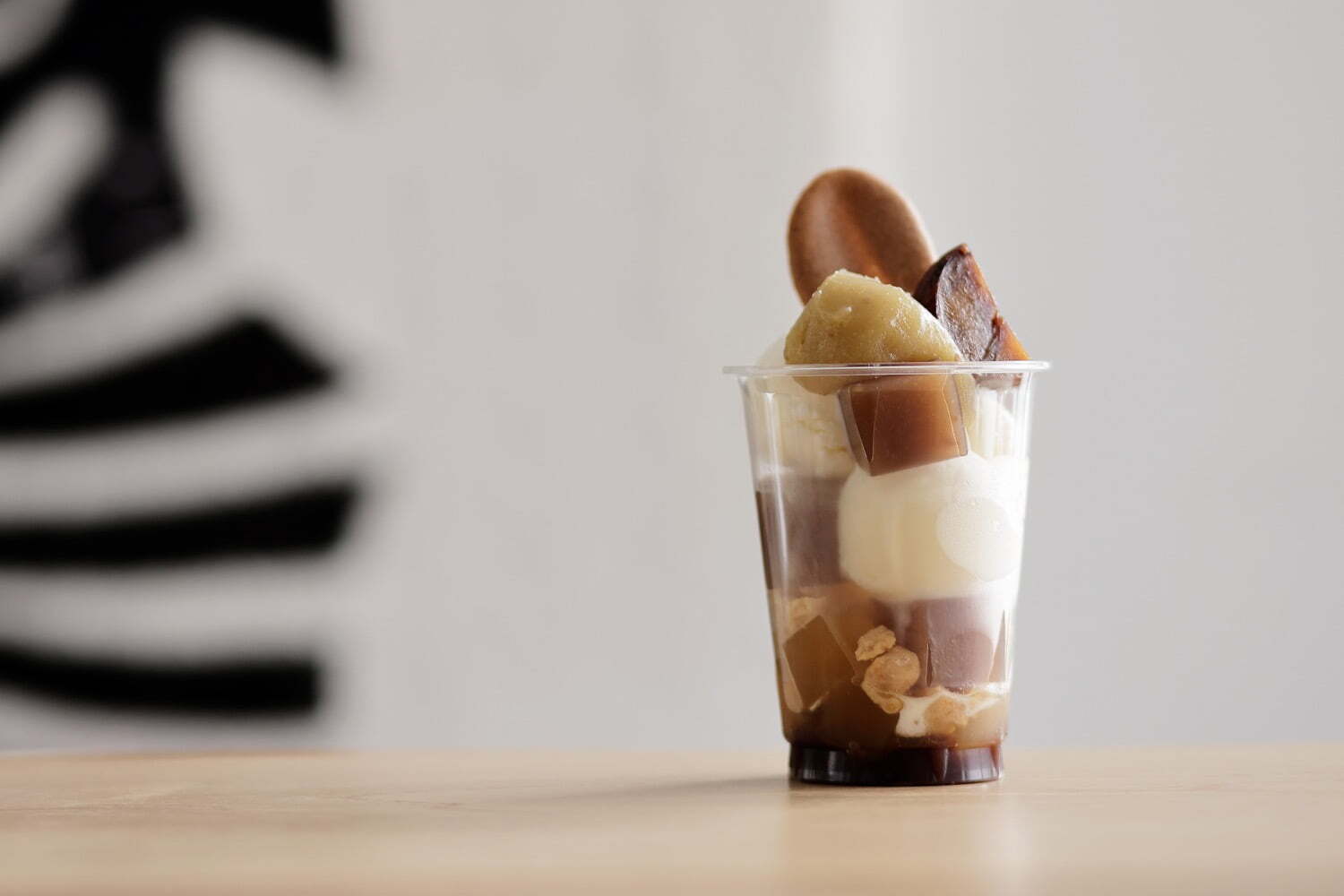 トラヤあんスタンドの秋限定スイーツ、和栗のあんパフェ＆“プチプチ食感”いちじくコンポートのフォンダン