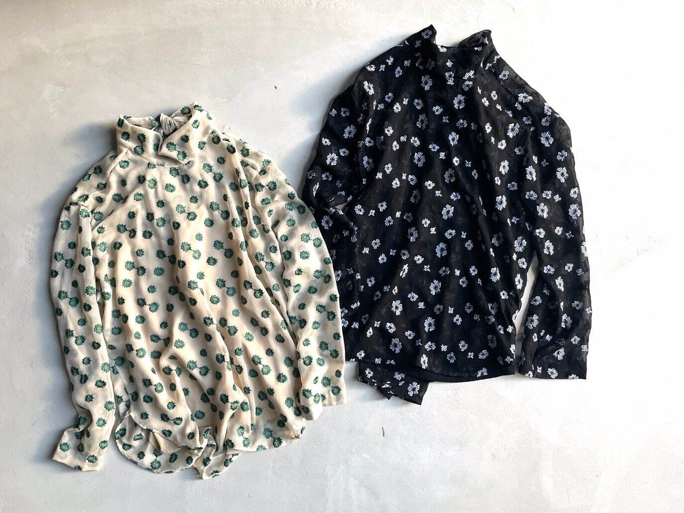 EX.Floret embroidery blouse 各49,500円